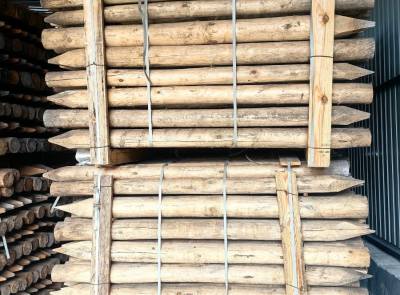 Колья деревянные окоренные