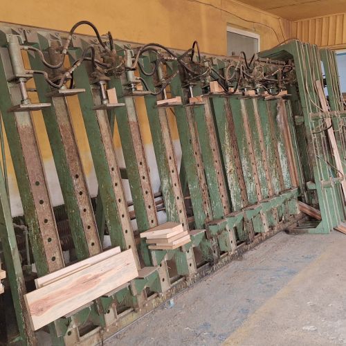 Пресс для склеивания щита