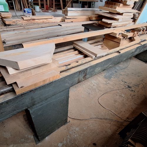 Усорезный станок торцовочный