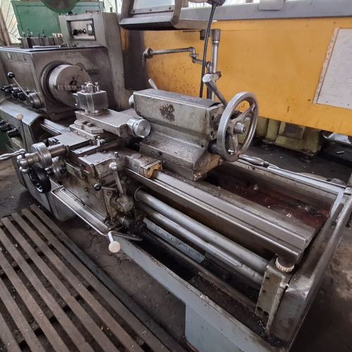 Станок токарно-винторезный