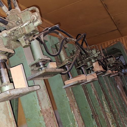 Пресс для склеивания щита