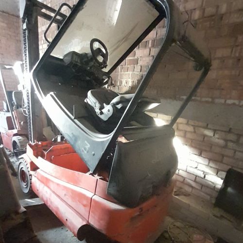 Электрический вилочный погрузчик 3т.