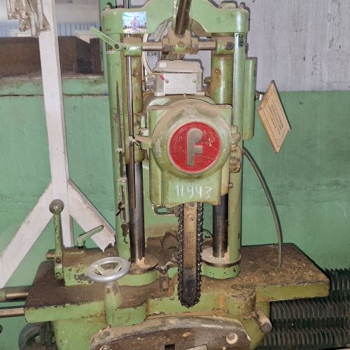 Комбинированный долбежный станок