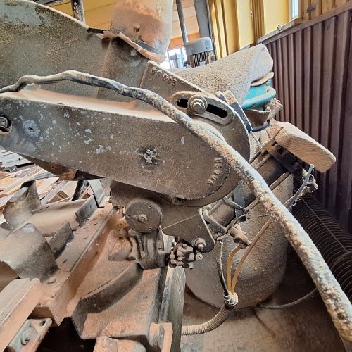 Усорезный станок торцовочный