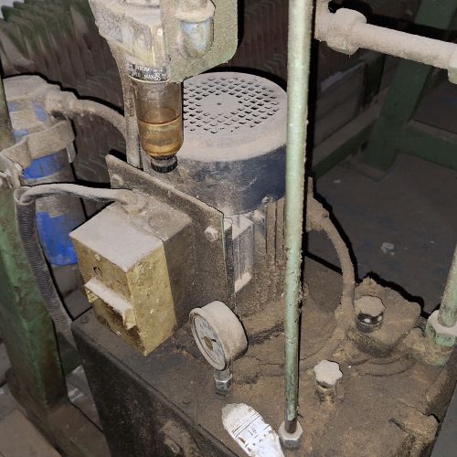 Пресс для склеивания щита