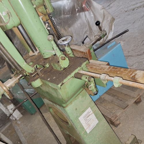 Комбинированный долбежный станок