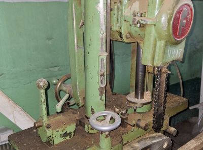 Комбинированный долбежный станок