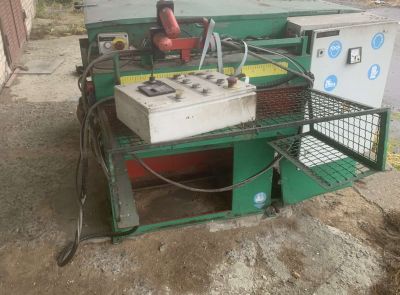 Трехпильный обрезной станок