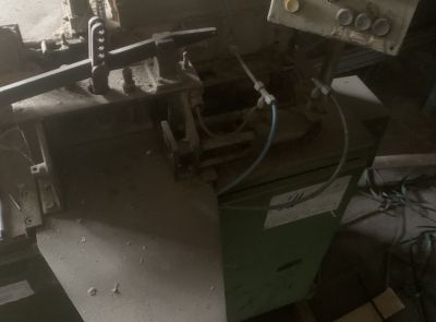 Фрезерный станок для шипового соединения