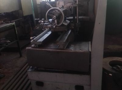 Станок токарно-винторезный